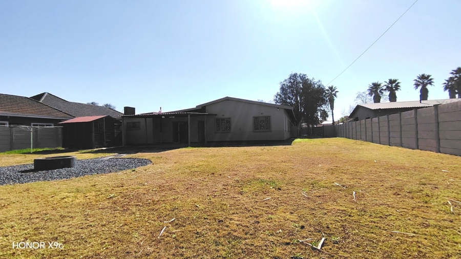 3 Bedroom Property for Sale in Rothdene Gauteng