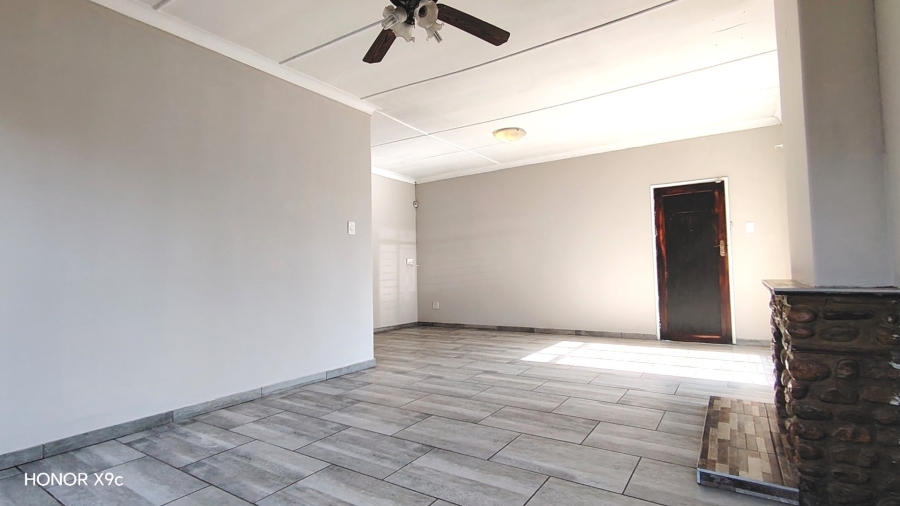 3 Bedroom Property for Sale in Rothdene Gauteng