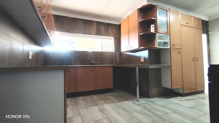 3 Bedroom Property for Sale in Rothdene Gauteng