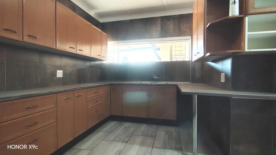 3 Bedroom Property for Sale in Rothdene Gauteng