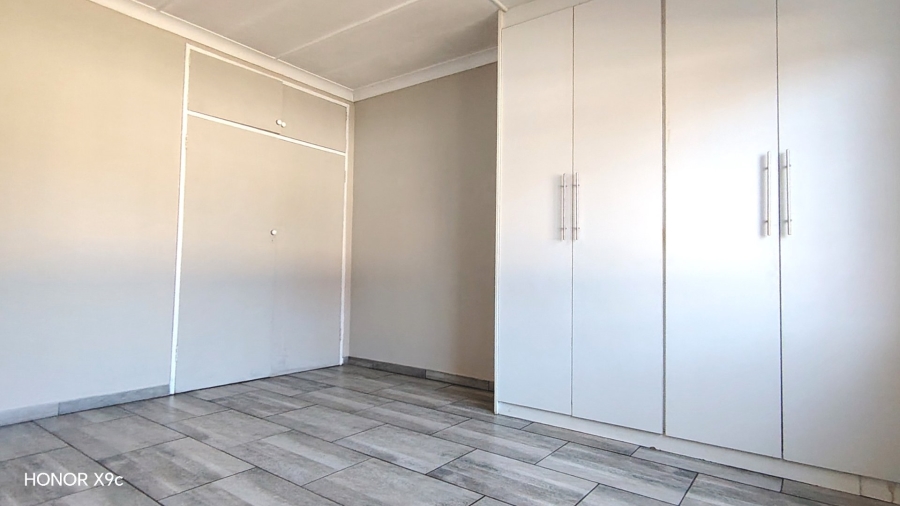 3 Bedroom Property for Sale in Rothdene Gauteng