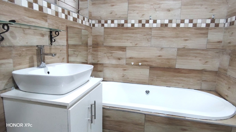 3 Bedroom Property for Sale in Rothdene Gauteng