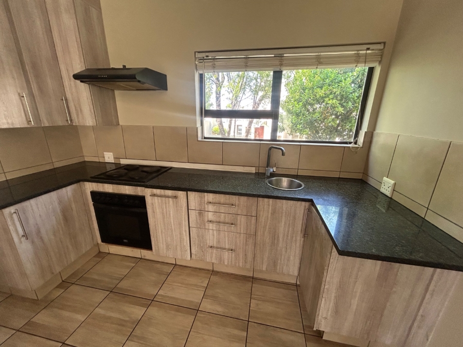 To Let 3 Bedroom Property for Rent in Kyalami Hills Gauteng