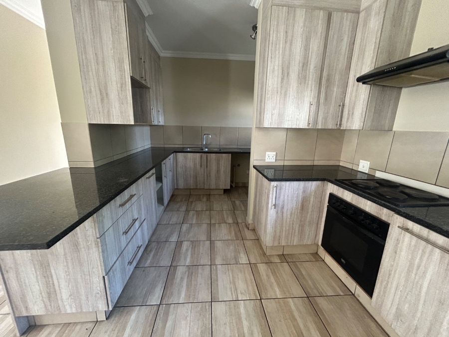To Let 3 Bedroom Property for Rent in Kyalami Hills Gauteng