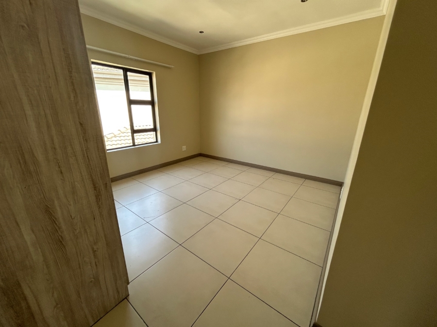 To Let 3 Bedroom Property for Rent in Kyalami Hills Gauteng