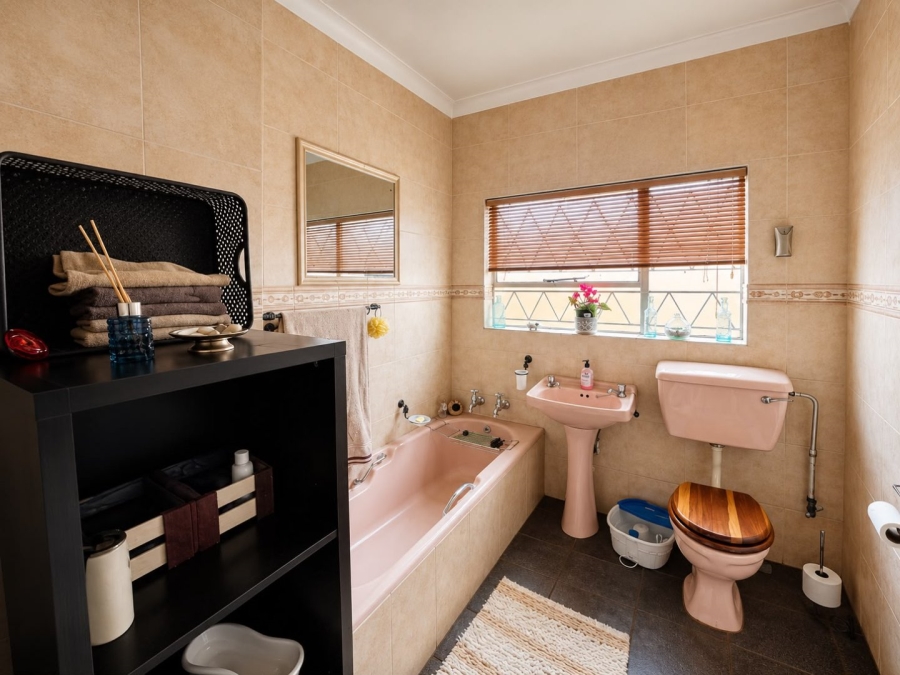 4 Bedroom Property for Sale in Elspark Gauteng