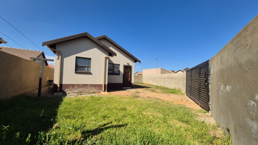 3 Bedroom Property for Sale in Windmill Park Gauteng