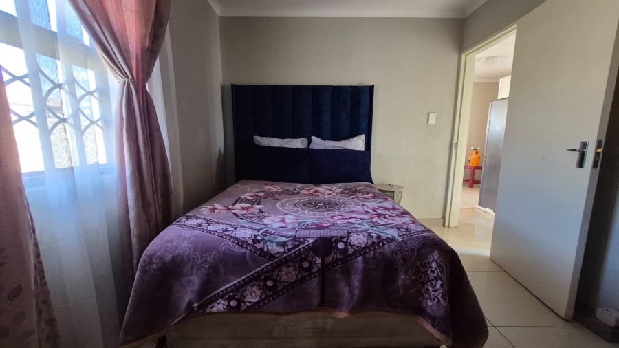 3 Bedroom Property for Sale in Windmill Park Gauteng