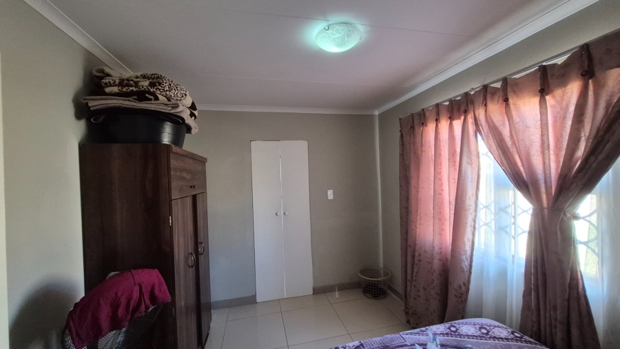 3 Bedroom Property for Sale in Windmill Park Gauteng
