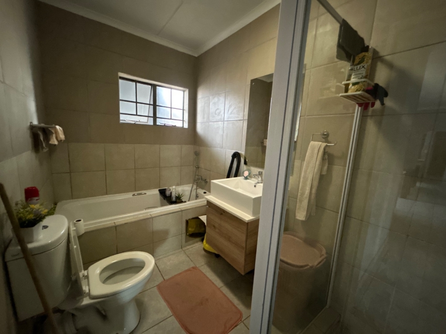 2 Bedroom Property for Sale in Sagewood Gauteng