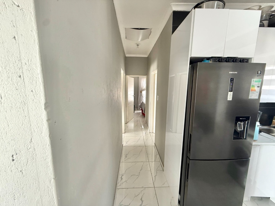 3 Bedroom Property for Sale in Fleurhof Gauteng