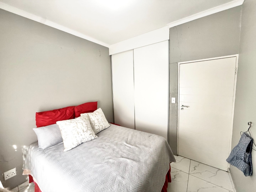 3 Bedroom Property for Sale in Fleurhof Gauteng