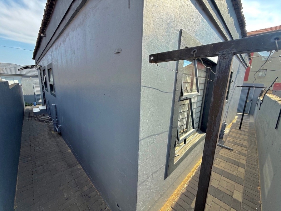 3 Bedroom Property for Sale in Fleurhof Gauteng