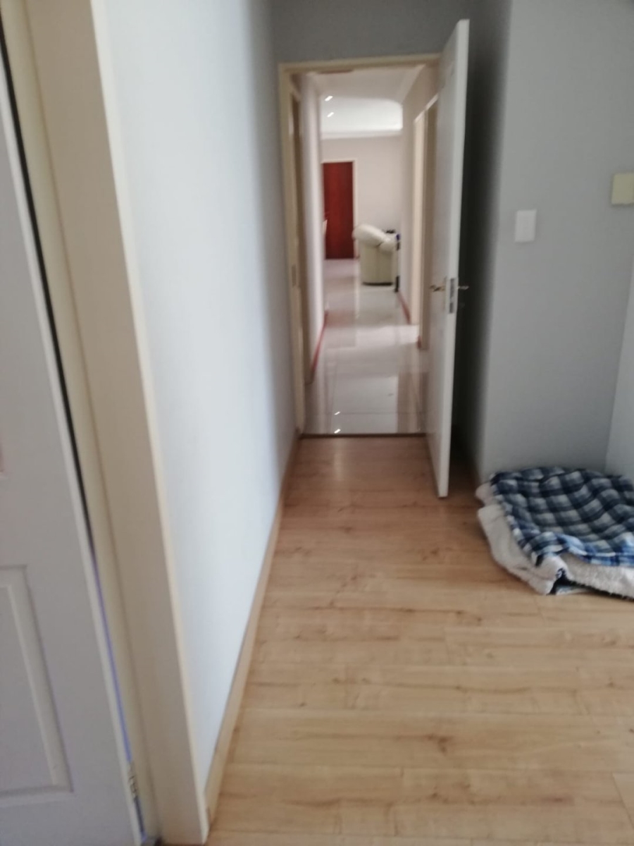3 Bedroom Property for Sale in Eldoraigne Gauteng
