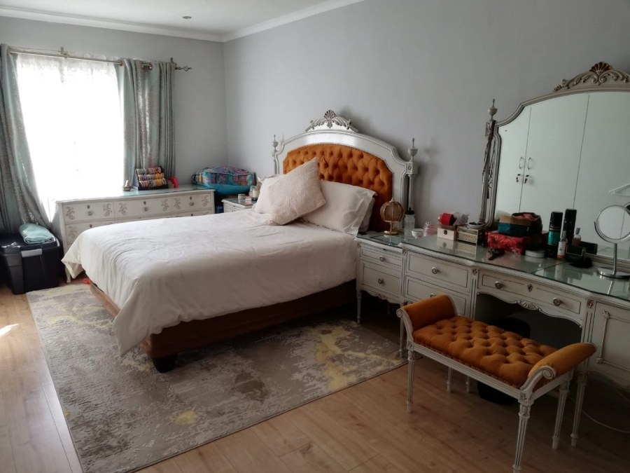 3 Bedroom Property for Sale in Eldoraigne Gauteng