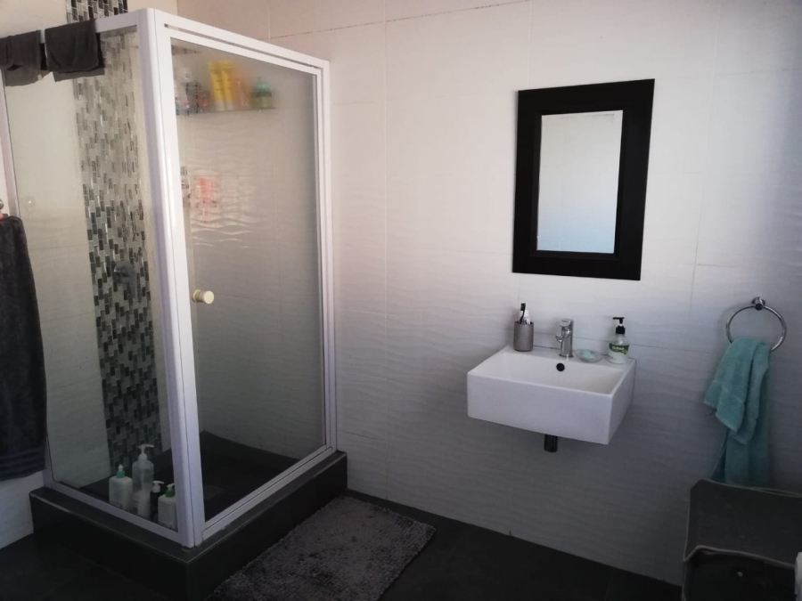 3 Bedroom Property for Sale in Eldoraigne Gauteng