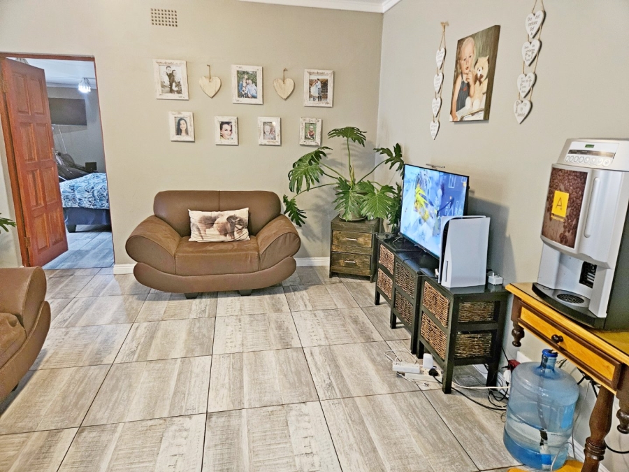 5 Bedroom Property for Sale in Terenure Gauteng