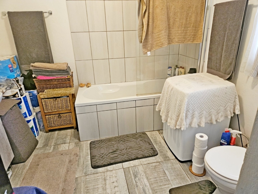 5 Bedroom Property for Sale in Terenure Gauteng