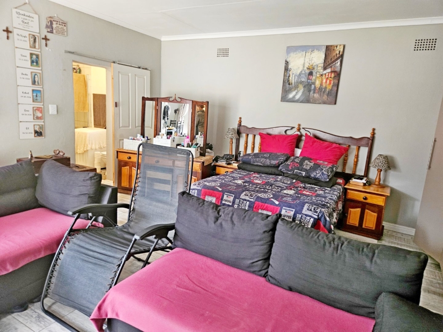 5 Bedroom Property for Sale in Terenure Gauteng