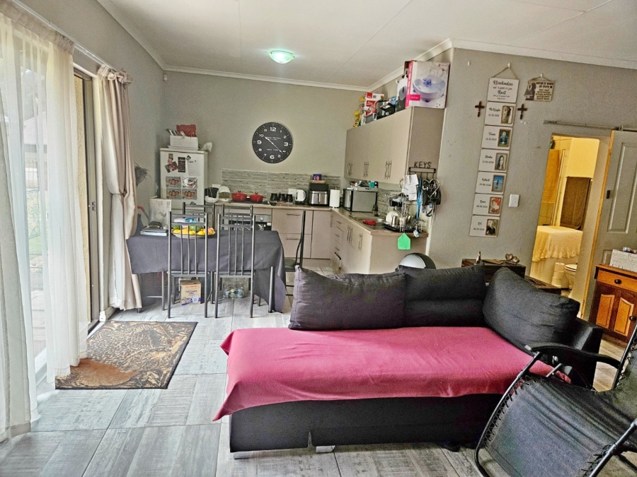 5 Bedroom Property for Sale in Terenure Gauteng