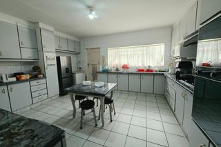6 Bedroom Property for Sale in Hillside Gauteng