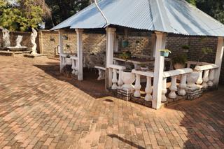 6 Bedroom Property for Sale in Hillside Gauteng