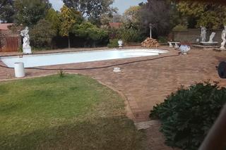 6 Bedroom Property for Sale in Hillside Gauteng