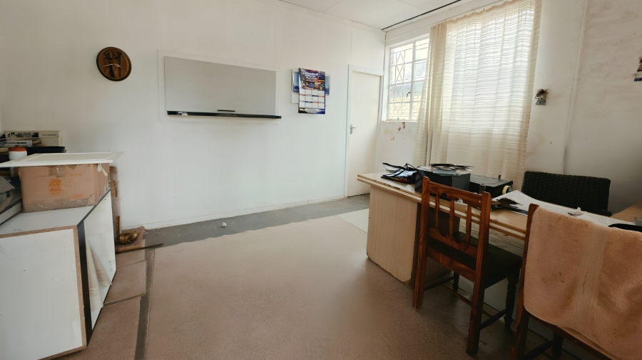 6 Bedroom Property for Sale in Hillside Gauteng