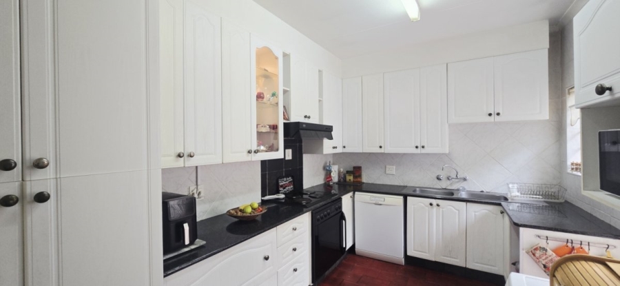 3 Bedroom Property for Sale in Bruma Gauteng