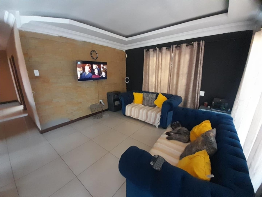 3 Bedroom Property for Sale in Albemarle Gauteng