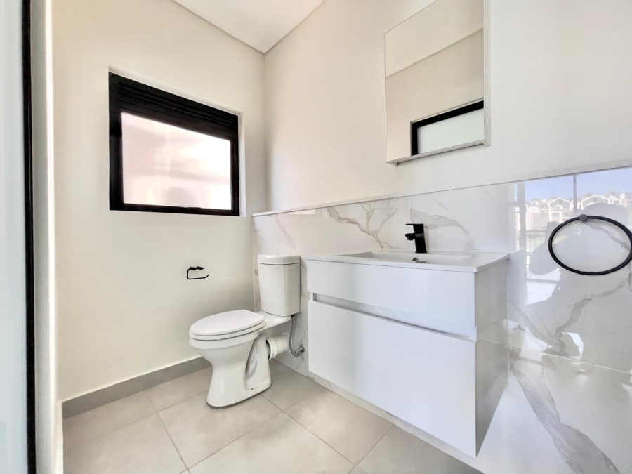 To Let 1 Bedroom Property for Rent in Waterfall Gauteng