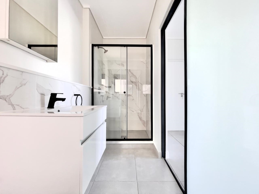 To Let 1 Bedroom Property for Rent in Waterfall Gauteng