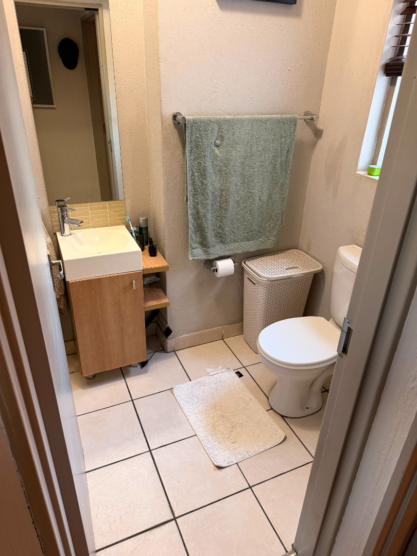 2 Bedroom Property for Sale in Broadacres Gauteng