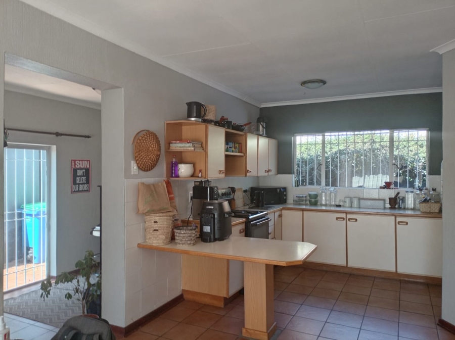 To Let 3 Bedroom Property for Rent in Albertville Gauteng