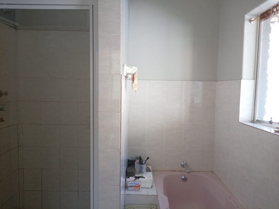 To Let 3 Bedroom Property for Rent in Albertville Gauteng