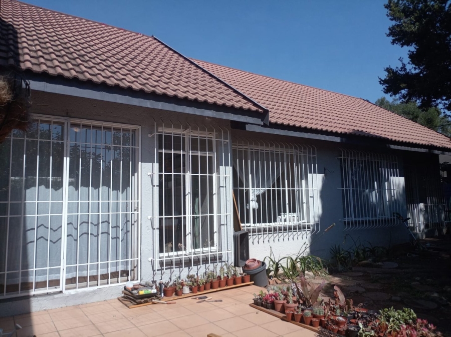 To Let 3 Bedroom Property for Rent in Albertville Gauteng