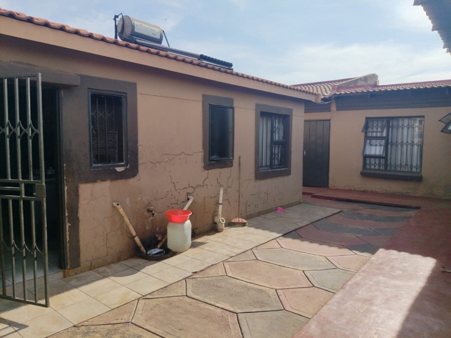 2 Bedroom Property for Sale in Palm Ridge Gauteng