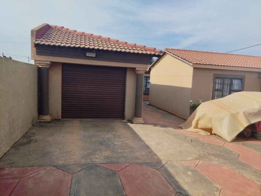 2 Bedroom Property for Sale in Palm Ridge Gauteng