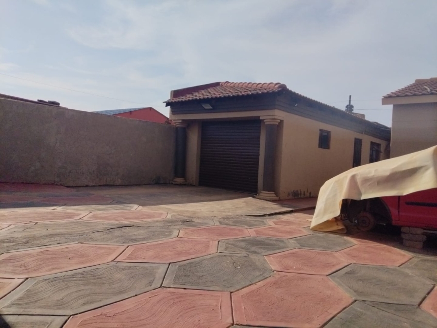 2 Bedroom Property for Sale in Palm Ridge Gauteng