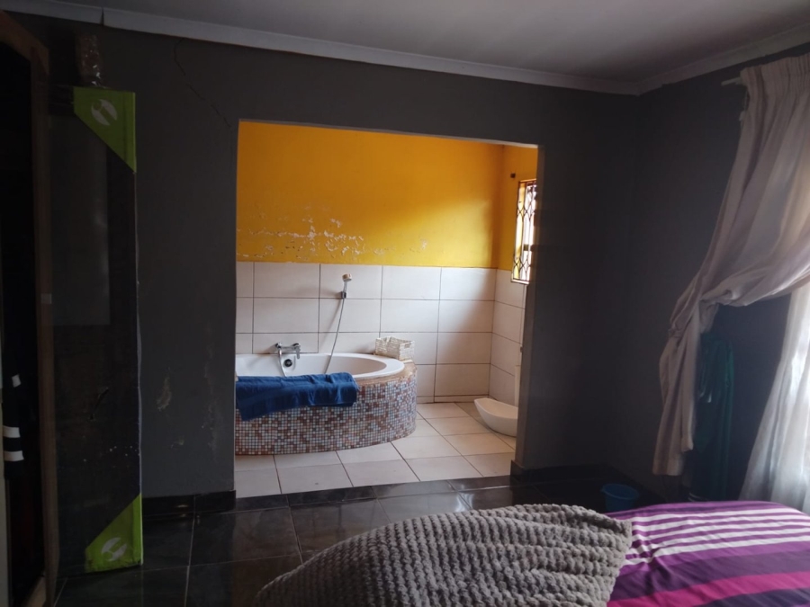 2 Bedroom Property for Sale in Palm Ridge Gauteng