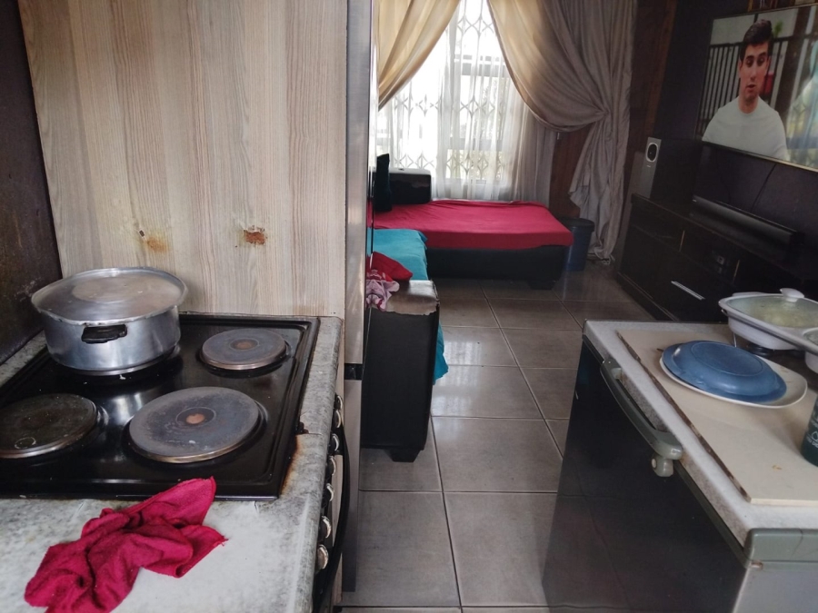 2 Bedroom Property for Sale in Palm Ridge Gauteng