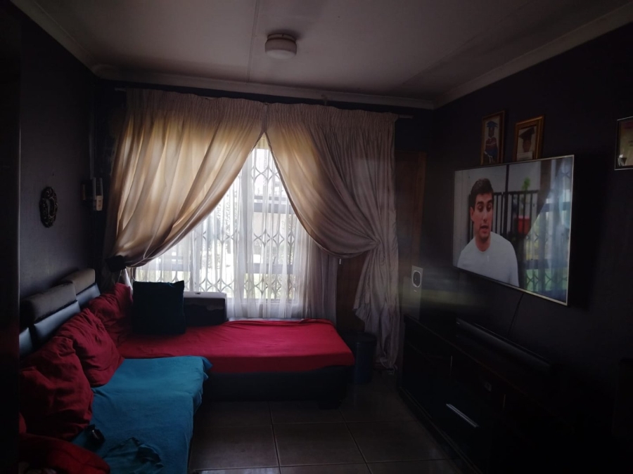 2 Bedroom Property for Sale in Palm Ridge Gauteng