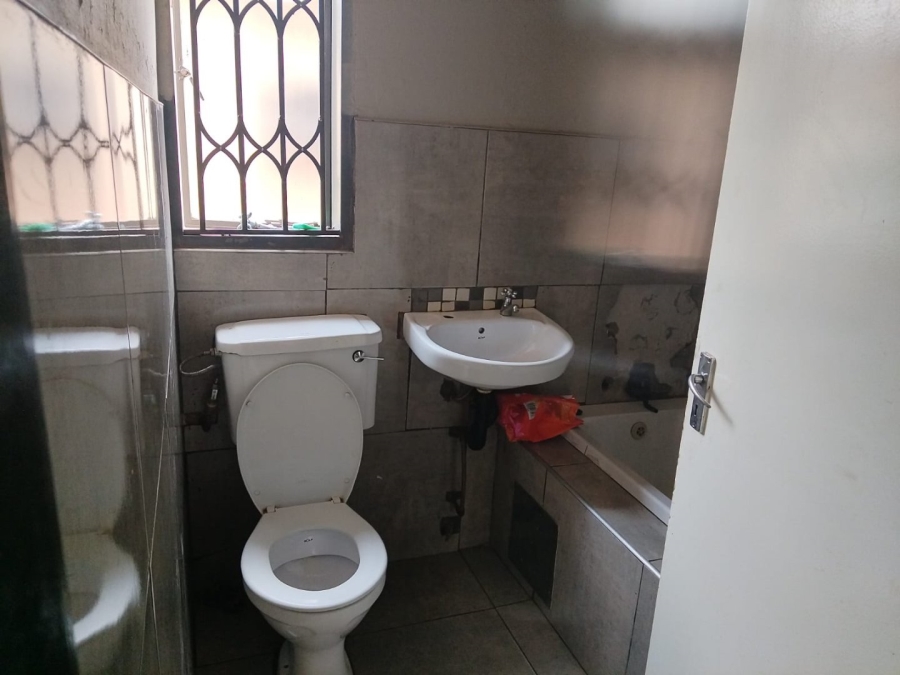 2 Bedroom Property for Sale in Palm Ridge Gauteng