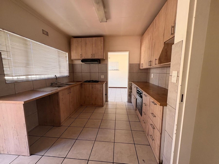 To Let  Bedroom Property for Rent in Allen Grove Gauteng