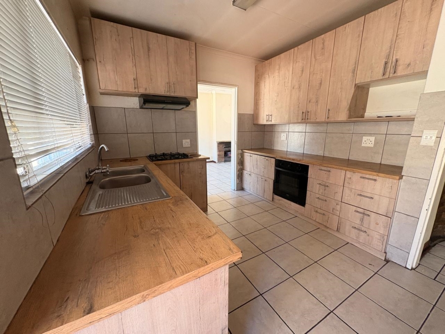 To Let  Bedroom Property for Rent in Allen Grove Gauteng