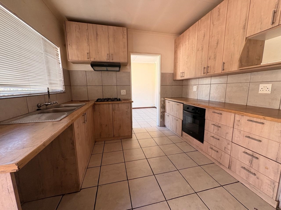 To Let  Bedroom Property for Rent in Allen Grove Gauteng