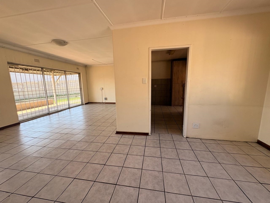 To Let  Bedroom Property for Rent in Allen Grove Gauteng