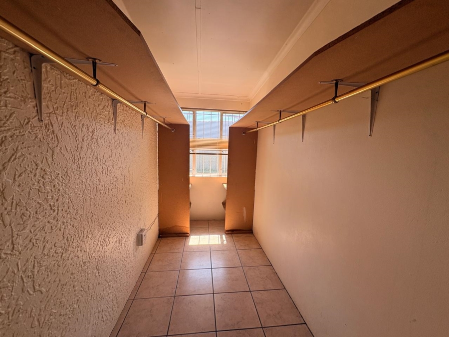 To Let  Bedroom Property for Rent in Allen Grove Gauteng