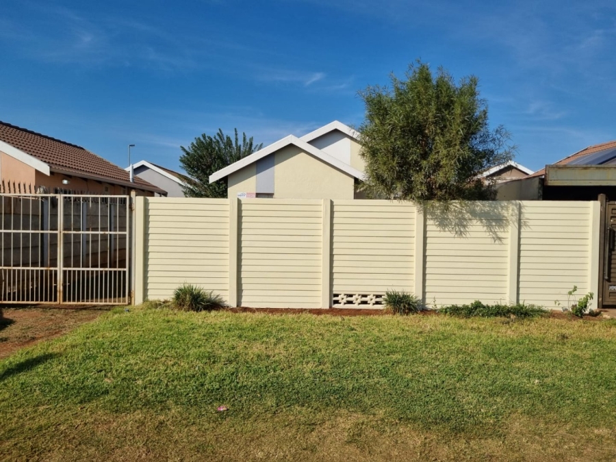 2 Bedroom Property for Sale in Sky City Gauteng