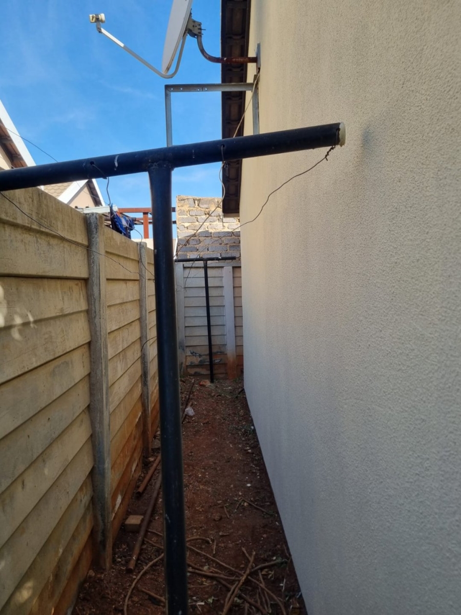 2 Bedroom Property for Sale in Sky City Gauteng